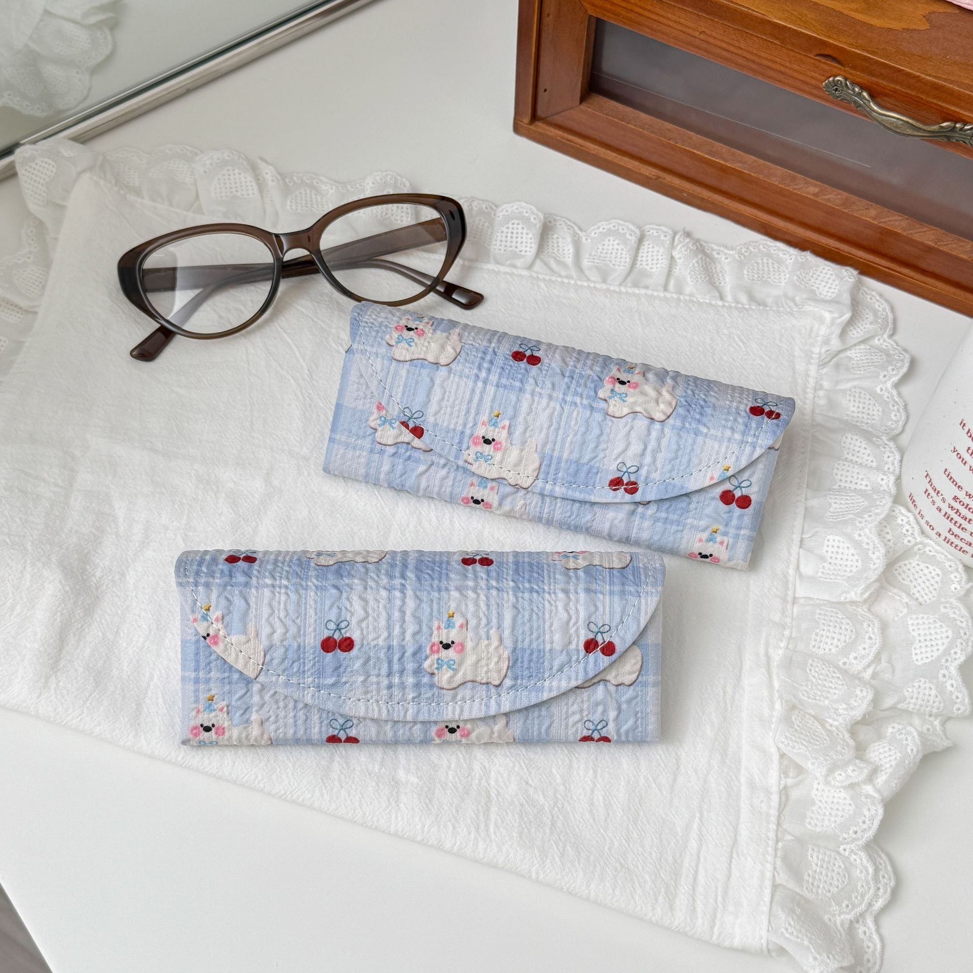 Bubble Kt Puppy Glasses Case - Winter Limited Edition Hot Model